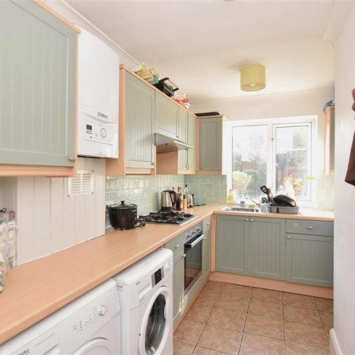 Kingsham avenue kitchen