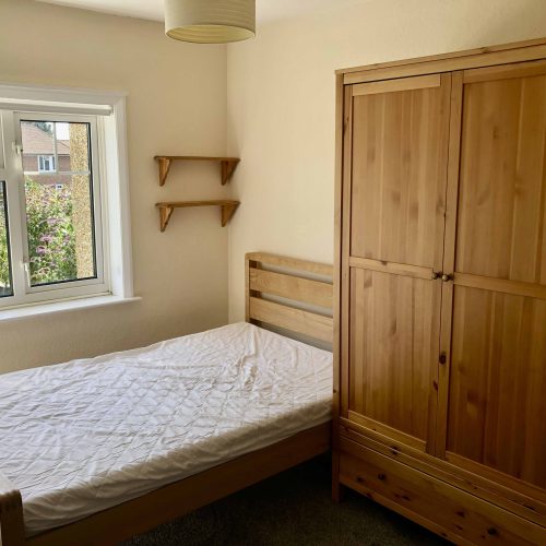 Kingsham Avenue double room