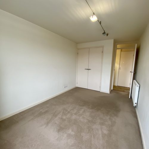 Oaklands bedroom