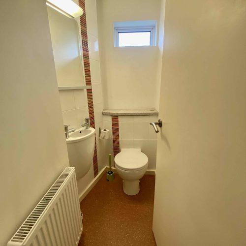 Oaklands Court toilet
