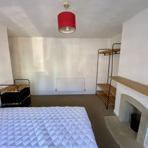 Kingsham Avenue student bedroom - Chispace