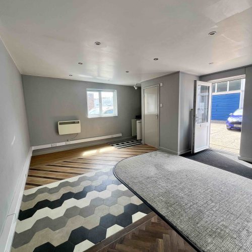 Unit 27 Bognor commercial let office