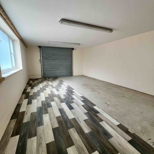 Unit 27 Bognor commercial let with roller door